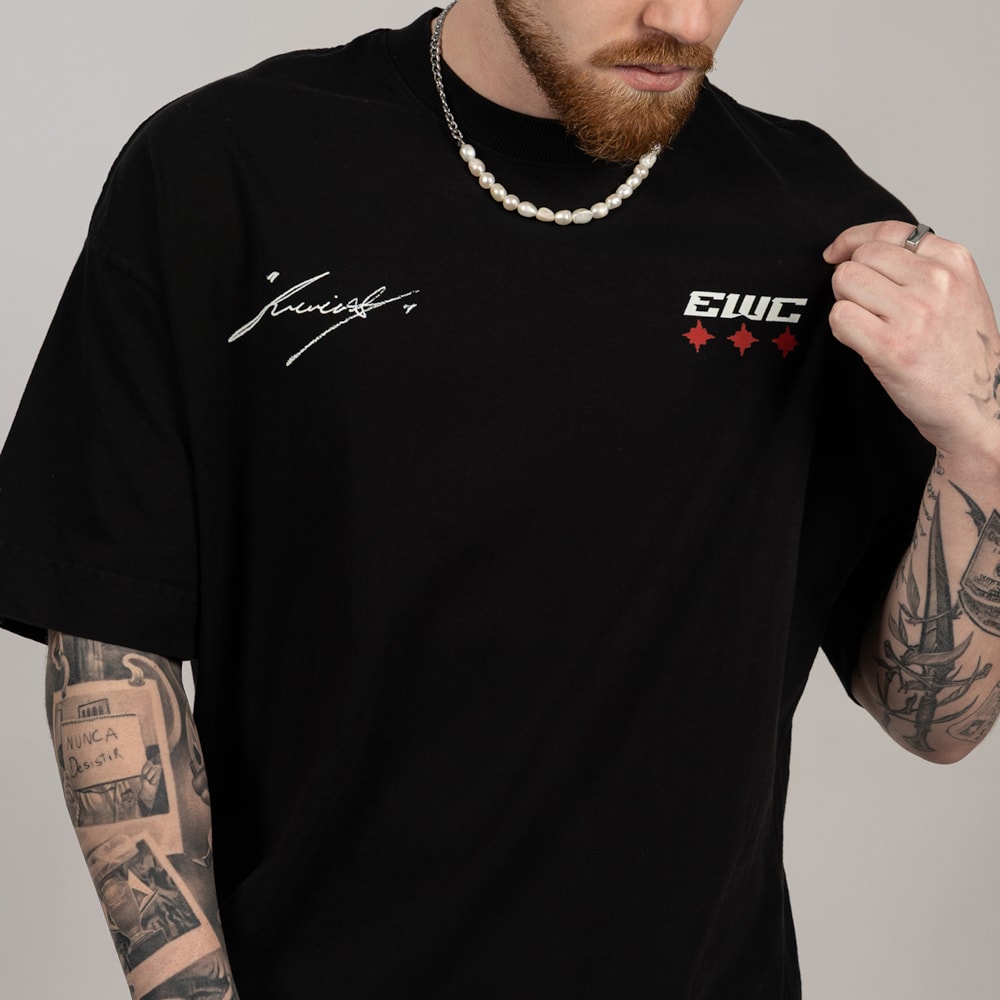 Segunda imagem do produto Camiseta Oversized Furia & EWC v2 Preta