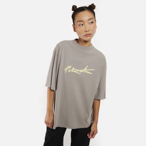 Segunda imagem do produto Camiseta Oversized Furia Harder To Kill Cinza